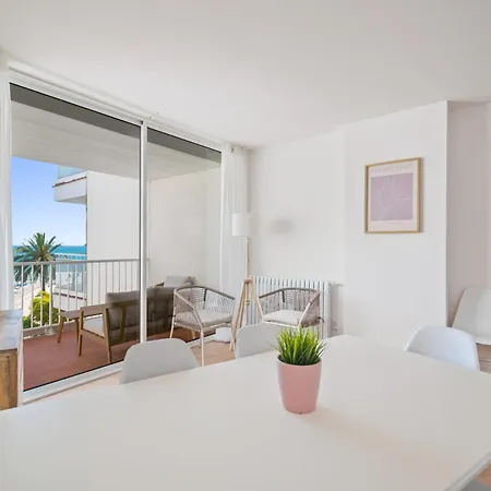 Daire Sunset Beachfront In *