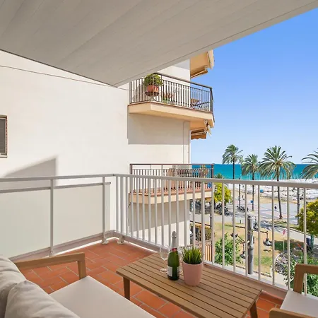 Sunset Beachfront In סיטגס